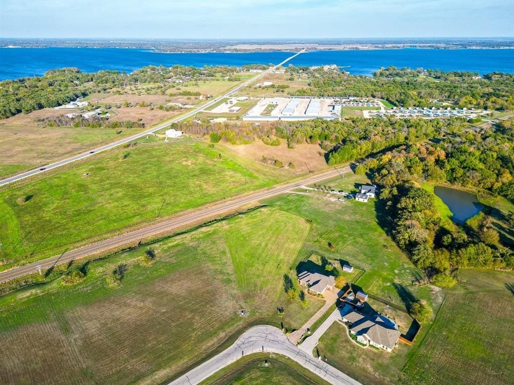 1.47 acres in Navarro County gallery image 3