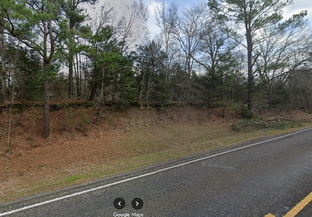 6.91 acres in Henderson County