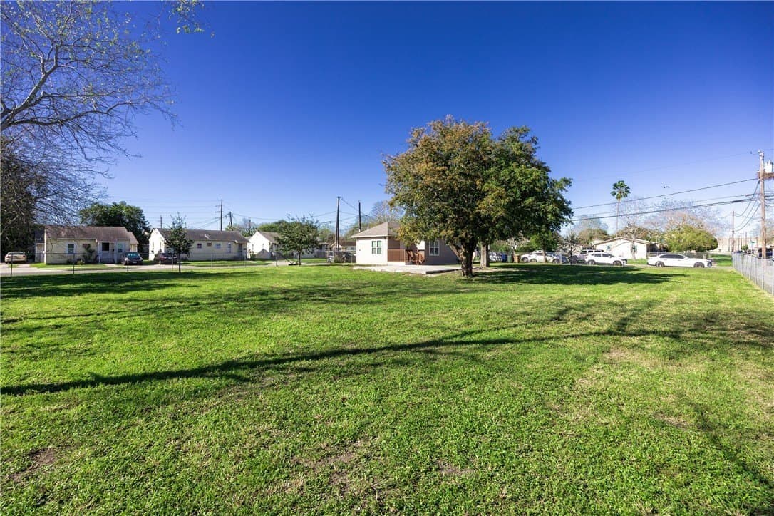 0.12 acres in Nueces County - photo 2