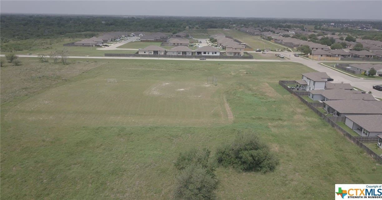 8.68 acres in Victoria County - photo 6