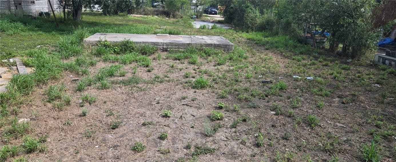 0.16 acres in Kleberg County - photo 5