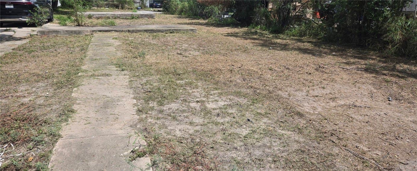 0.16 acres in Kleberg County - photo 4