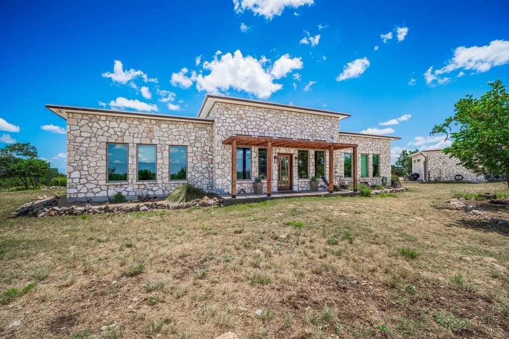 100.71 acres in Gillespie County - photo 7
