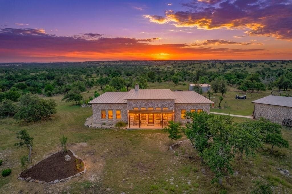 100.71 acres in Gillespie County