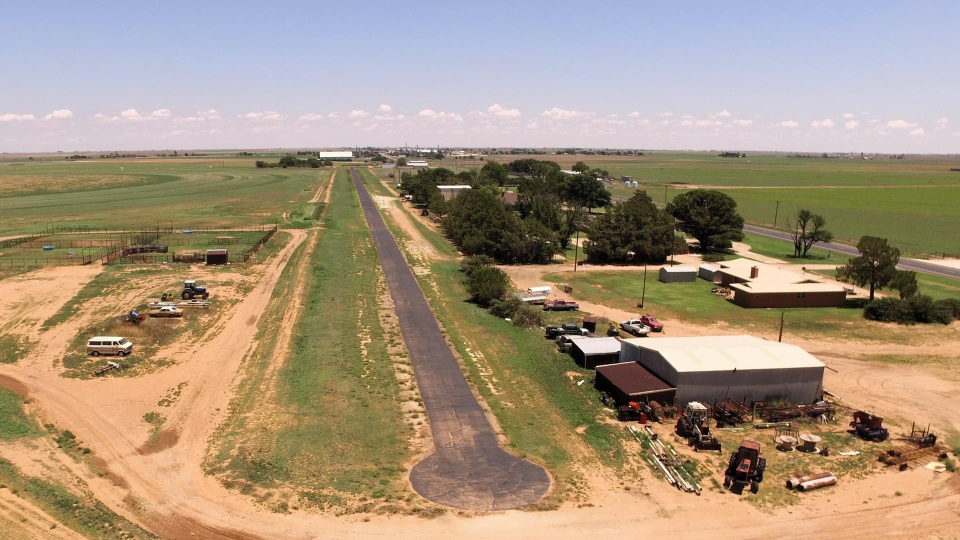10.43 acres in Lamb County - photo 4