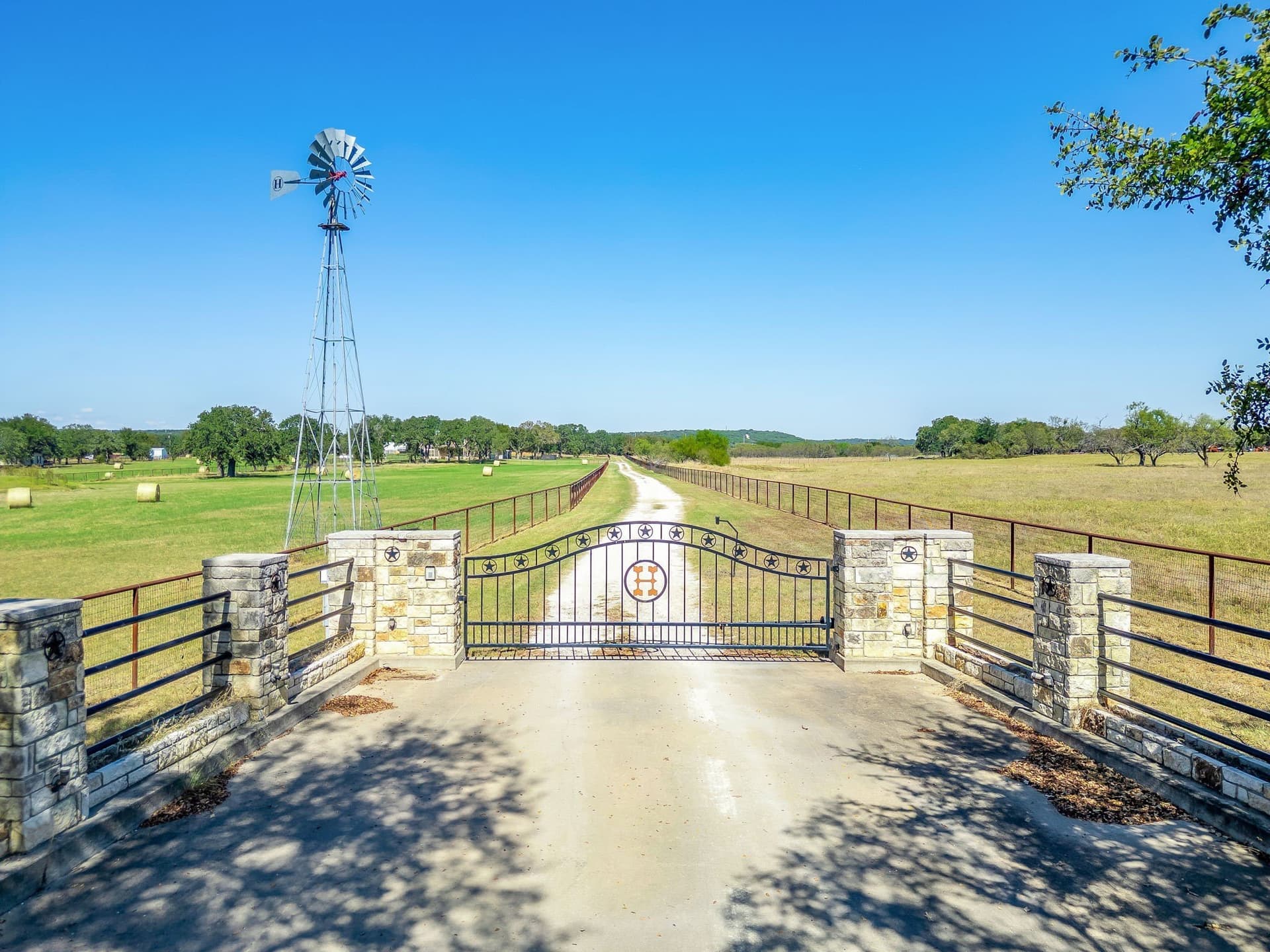 15.95 acres in Palo Pinto County - photo 2