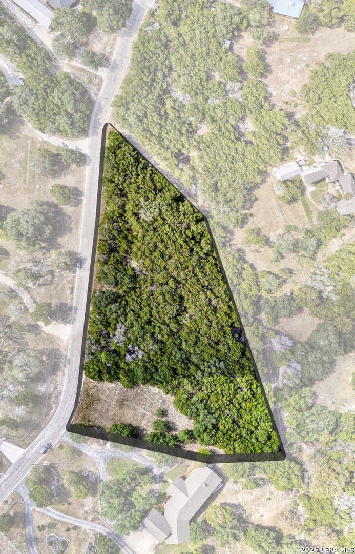 2.01 acres in Kendall County