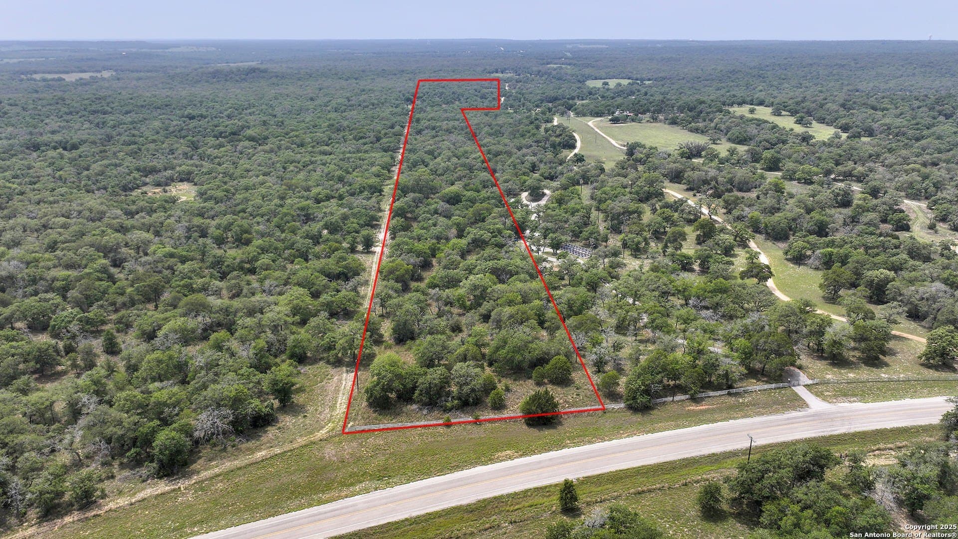 34.4 acres in Guadalupe County - photo 4