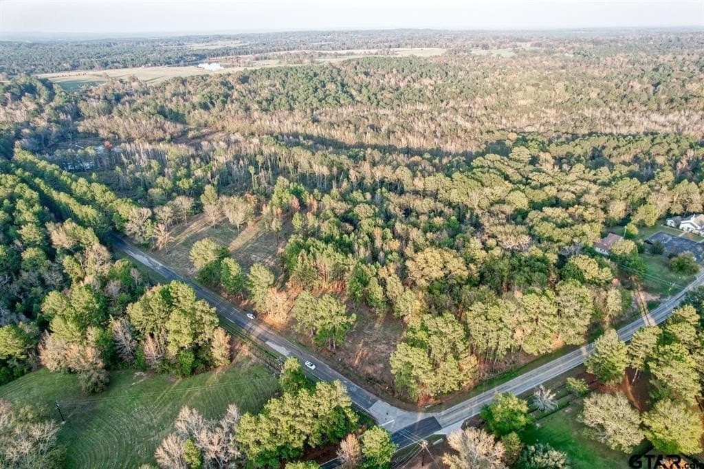 2.86 acres in Smith County - photo 9