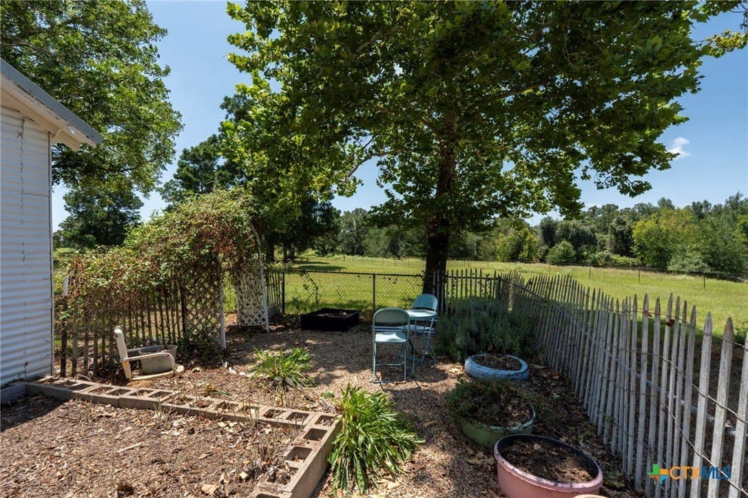 10.84 acres in Milam County - photo 21
