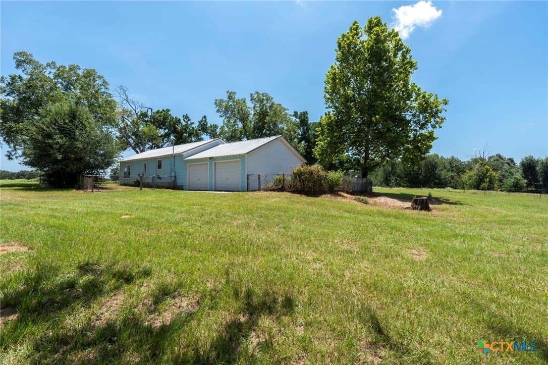10.84 acres in Milam County - photo 27