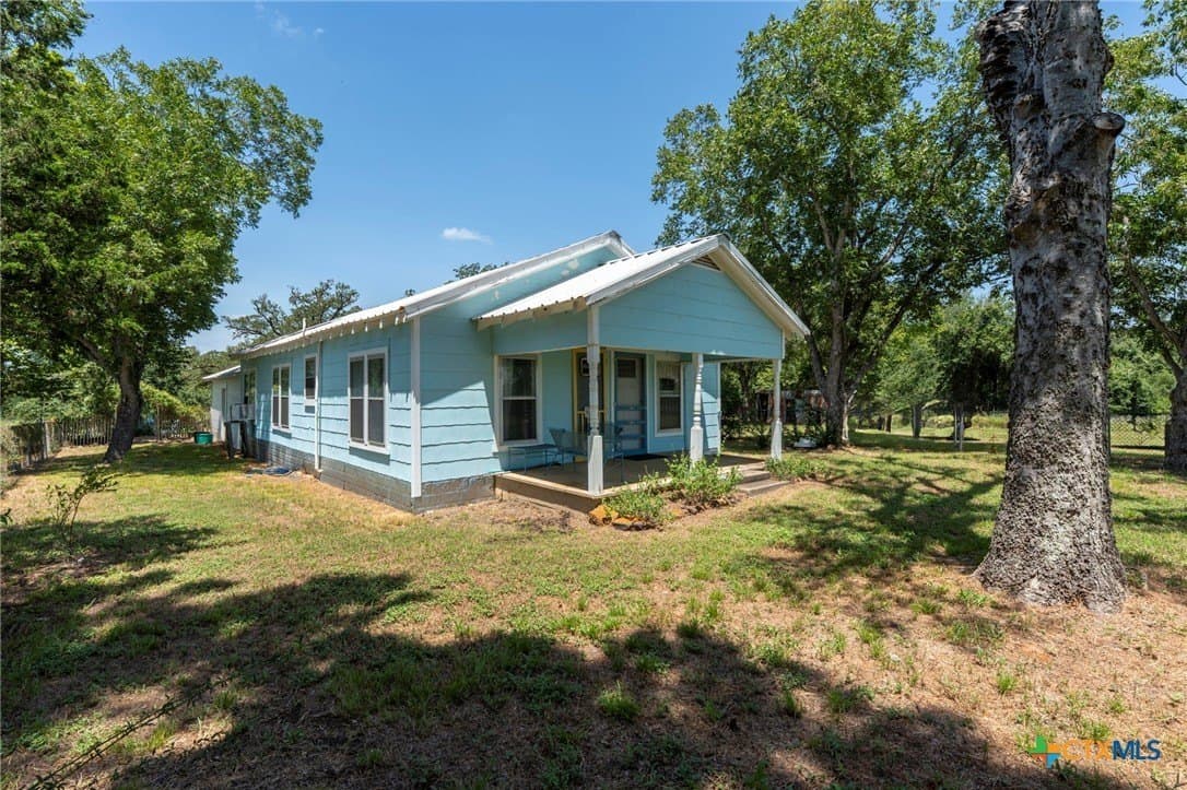 10.84 acres in Milam County