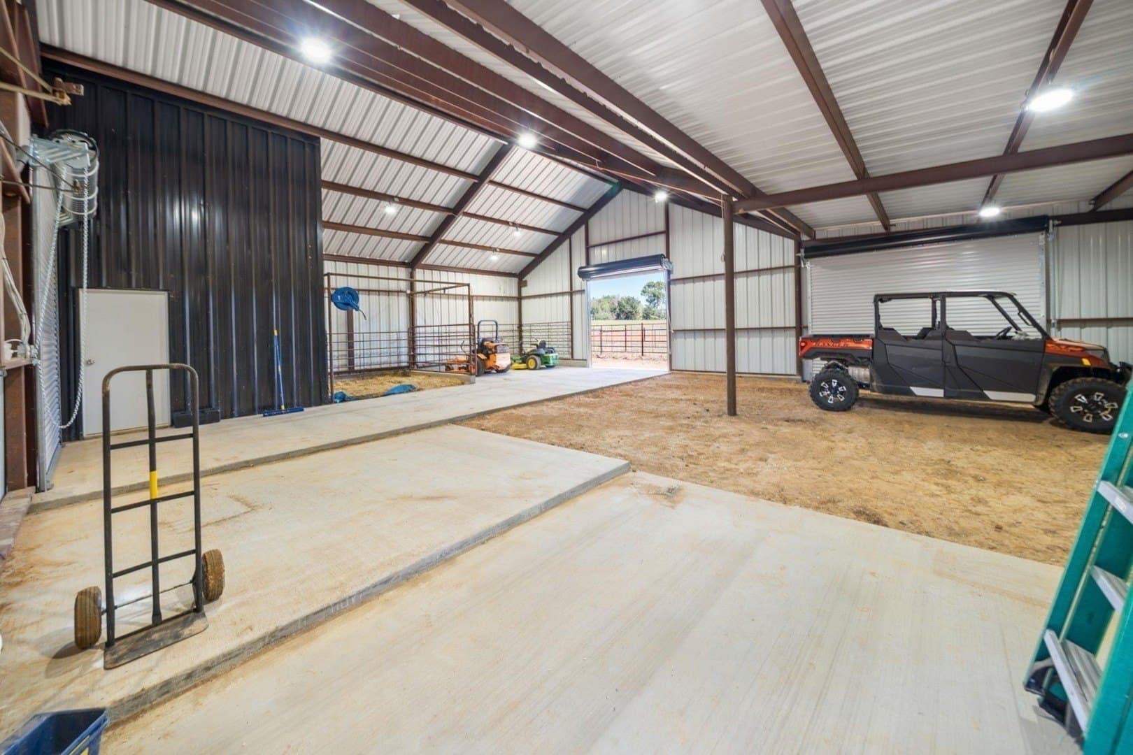 10 acres in Smith County - photo 36