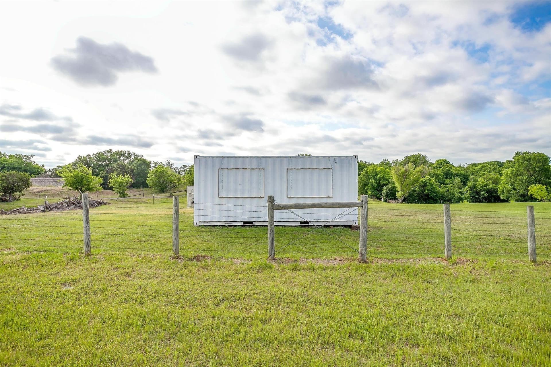 10.62 acres in Hill County - photo 13