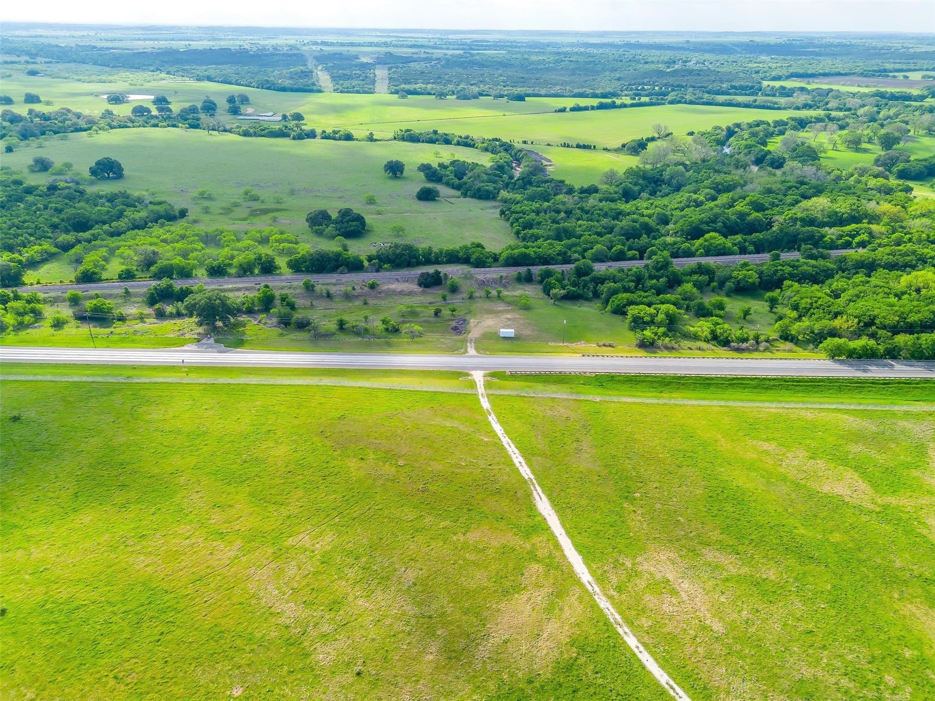 10.62 acres in Hill County - photo 5