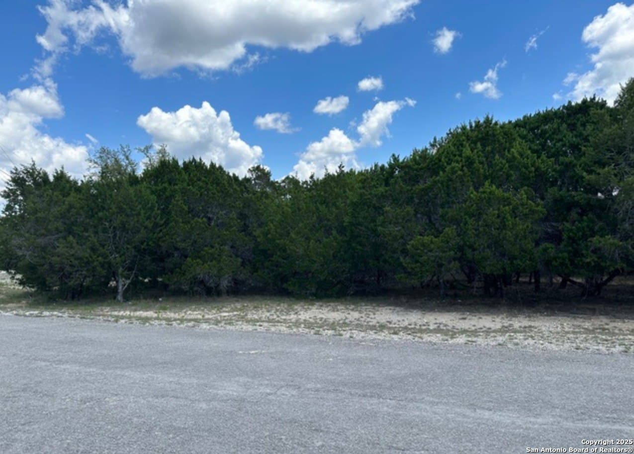 1.03 acres in Bandera County - photo 5