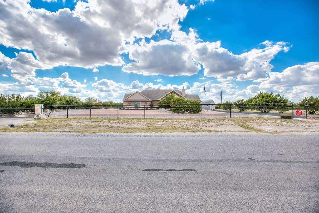 11.6 acres in Tom Green County gallery image 2