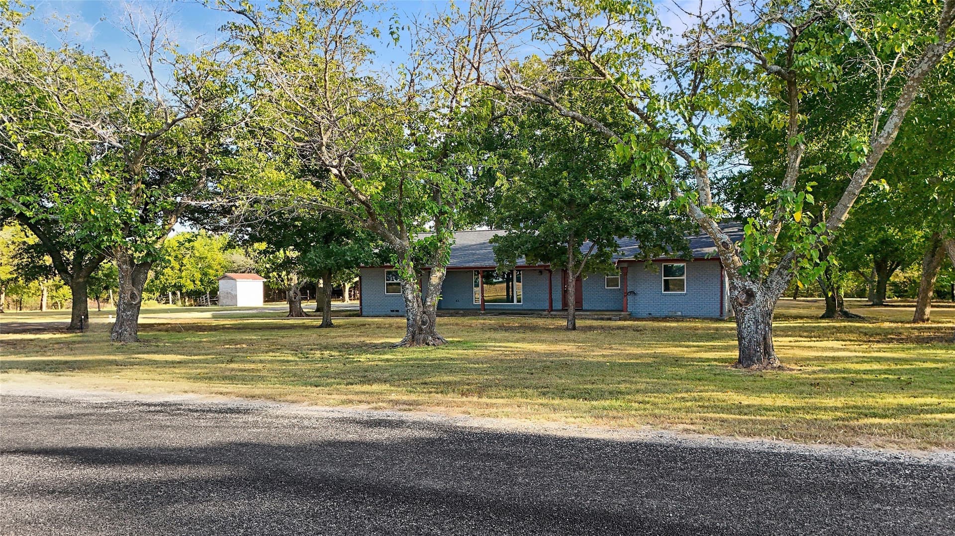 18.5 acres in Ellis County - photo 37