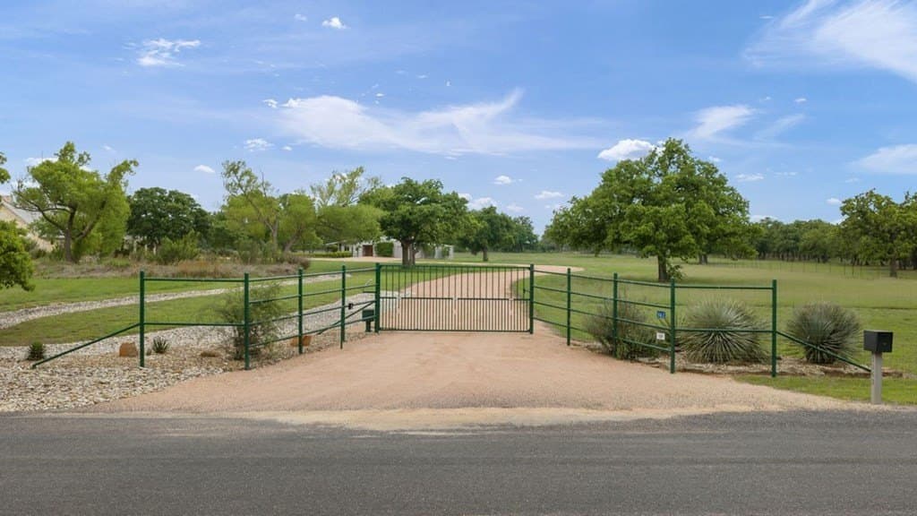 12.65 acres in Gillespie County - photo 61