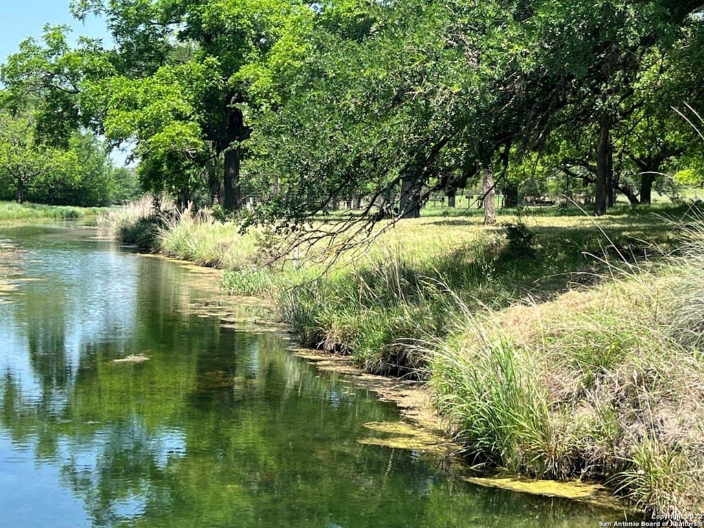 3.58 acres in Kerr County - photo 4