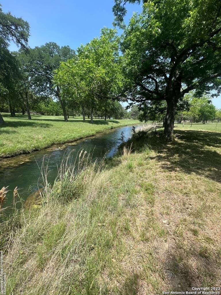 3.58 acres in Kerr County - photo 6