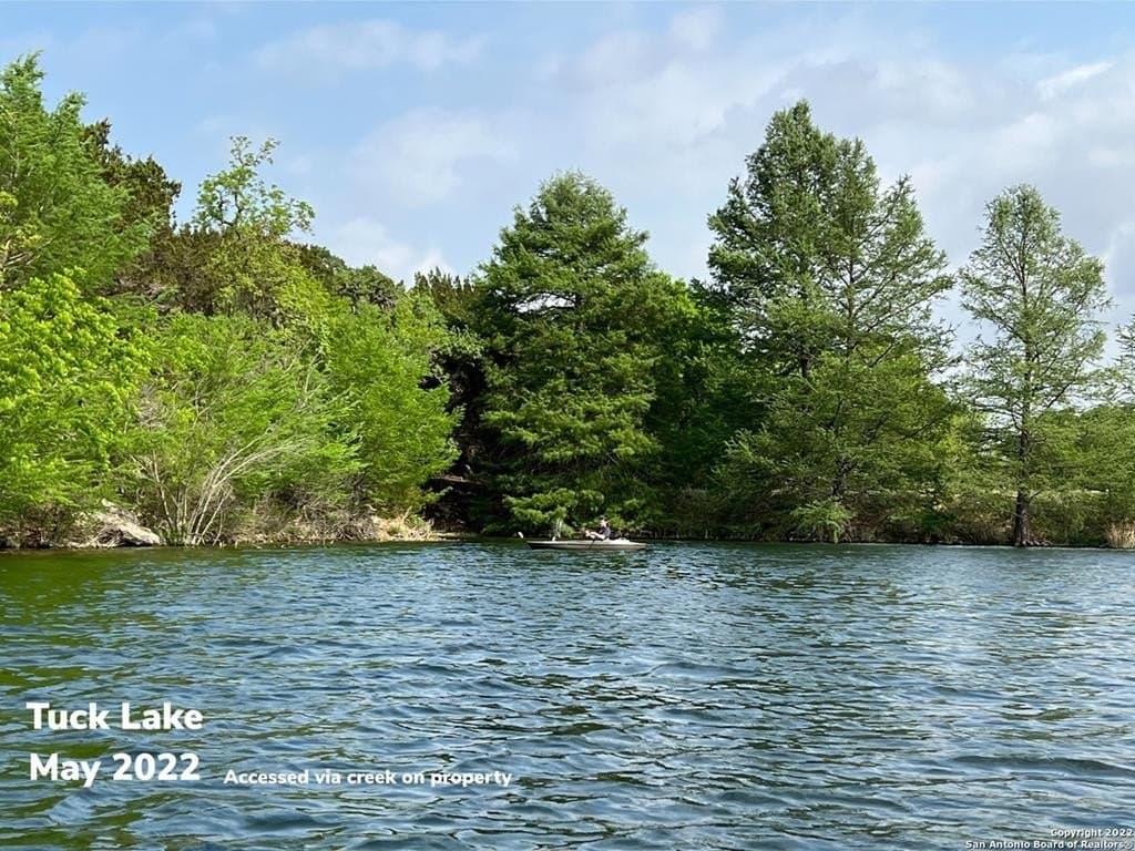 3.58 acres in Kerr County - photo 11