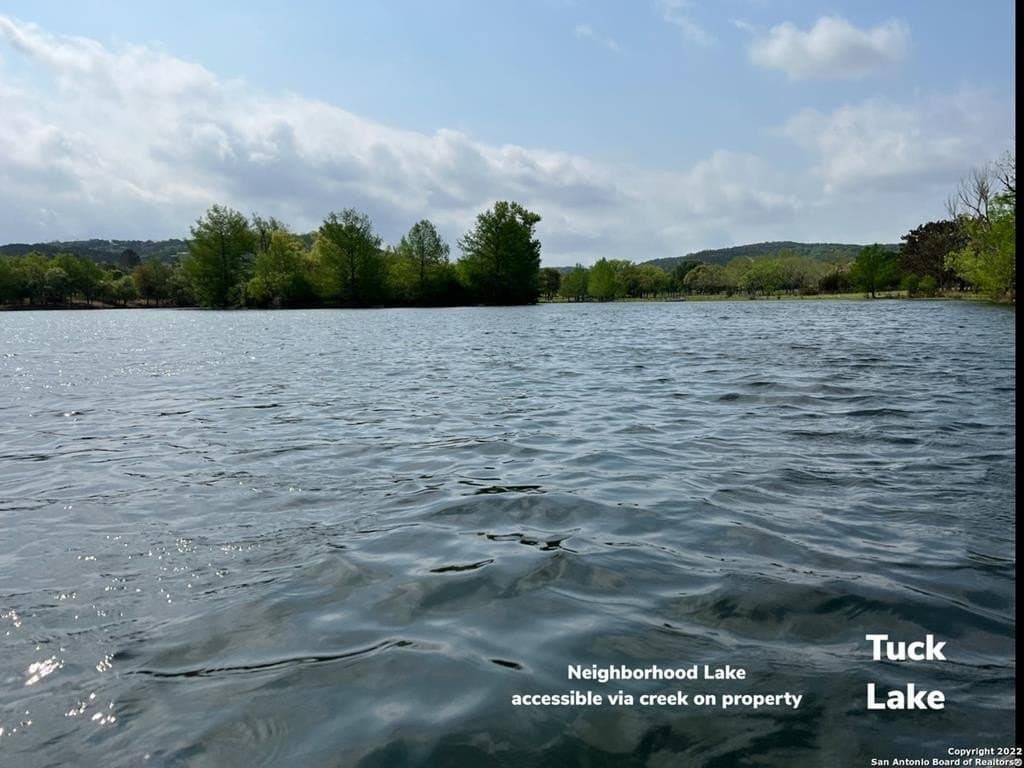 3.58 acres in Kerr County - photo 10