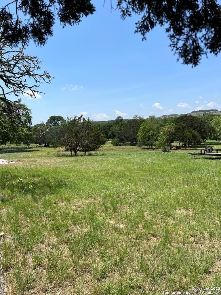 3.58 acres in Kerr County - photo 9