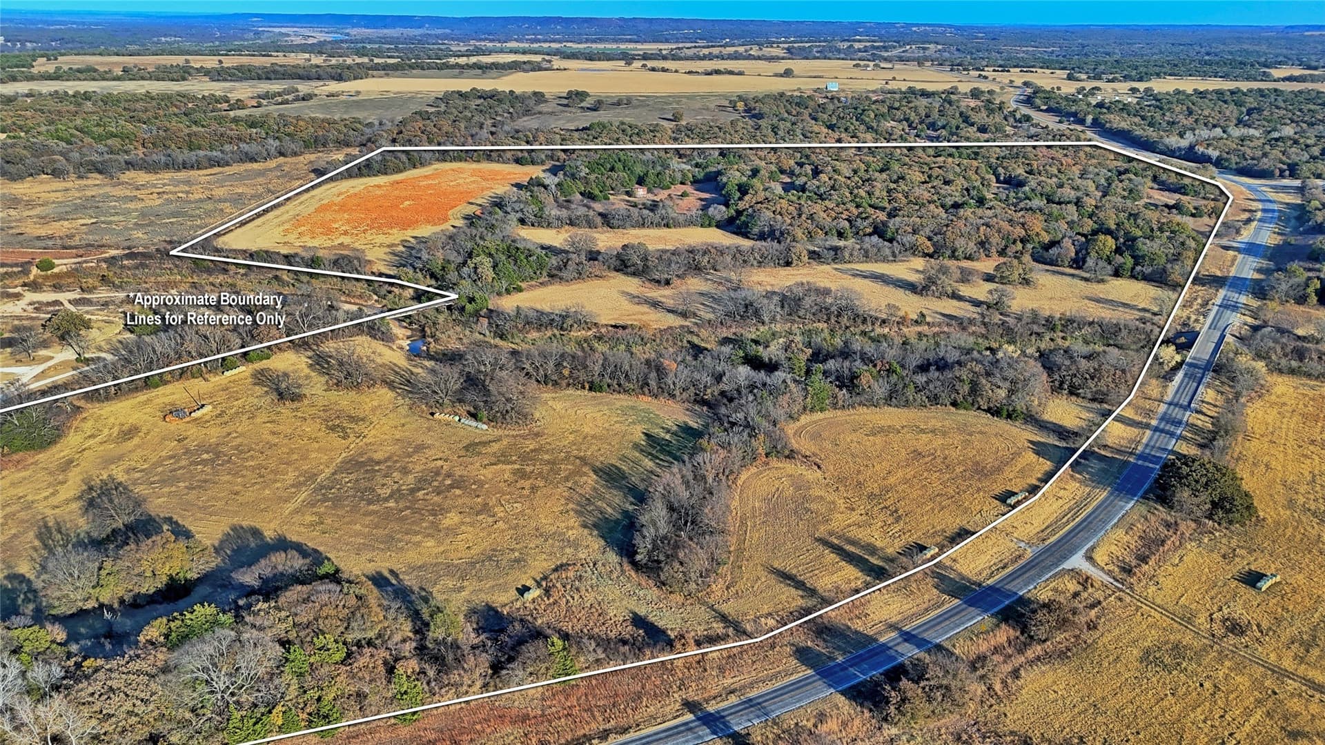 100 acres in Cooke County - photo 2