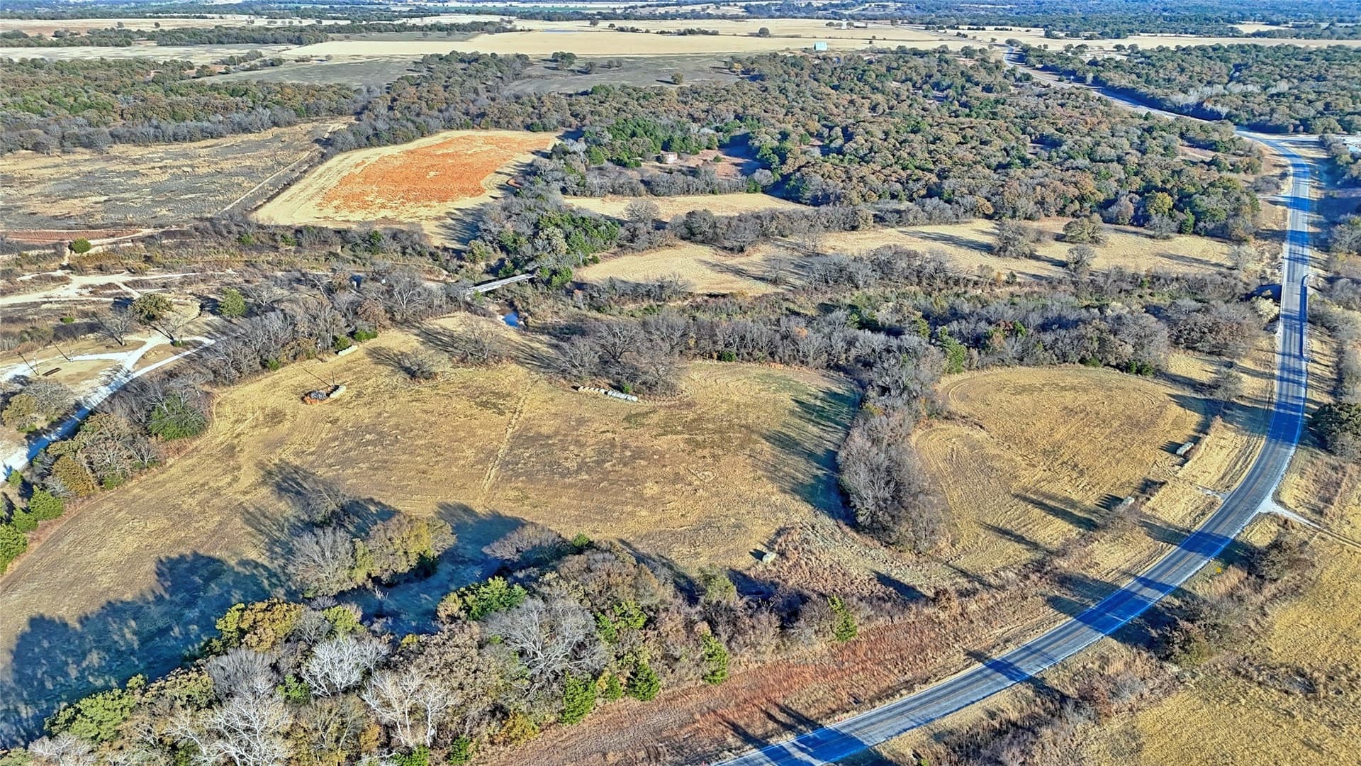 100 acres in Cooke County - photo 7