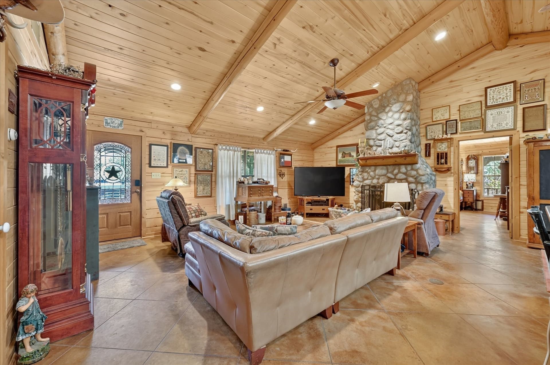 10 acres in Wise County - photo 4