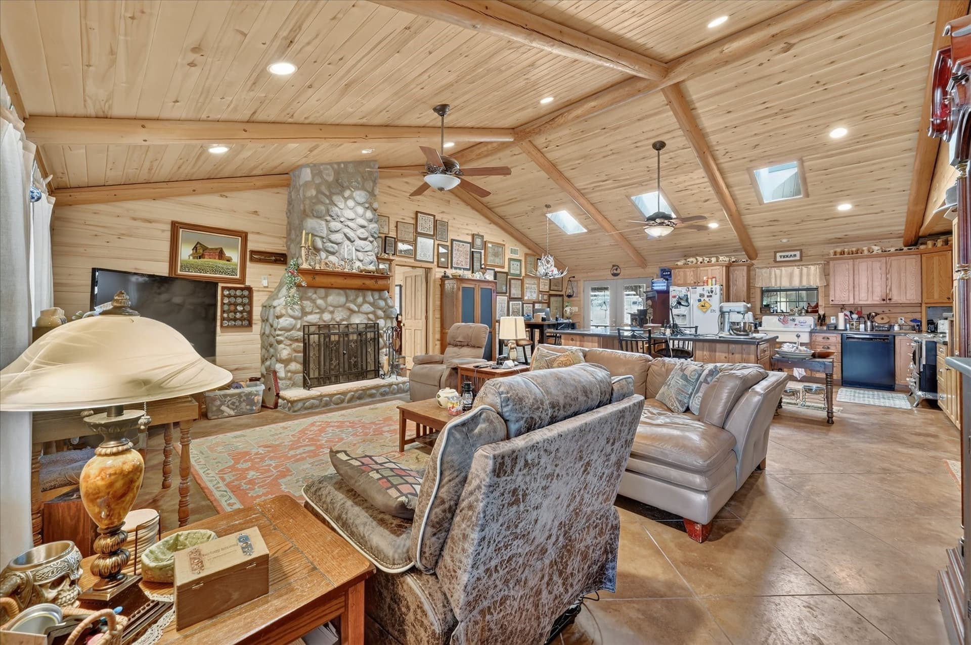10 acres in Wise County - photo 6