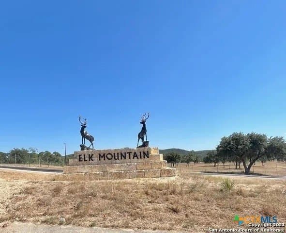 5.02 acres in Bandera County - photo 8