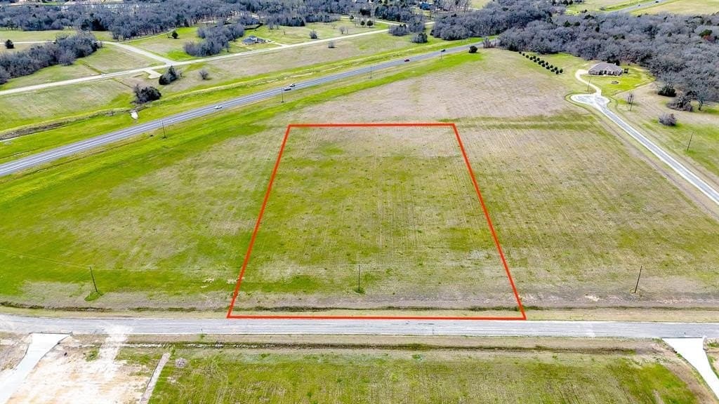 5.14 acres in Navarro County