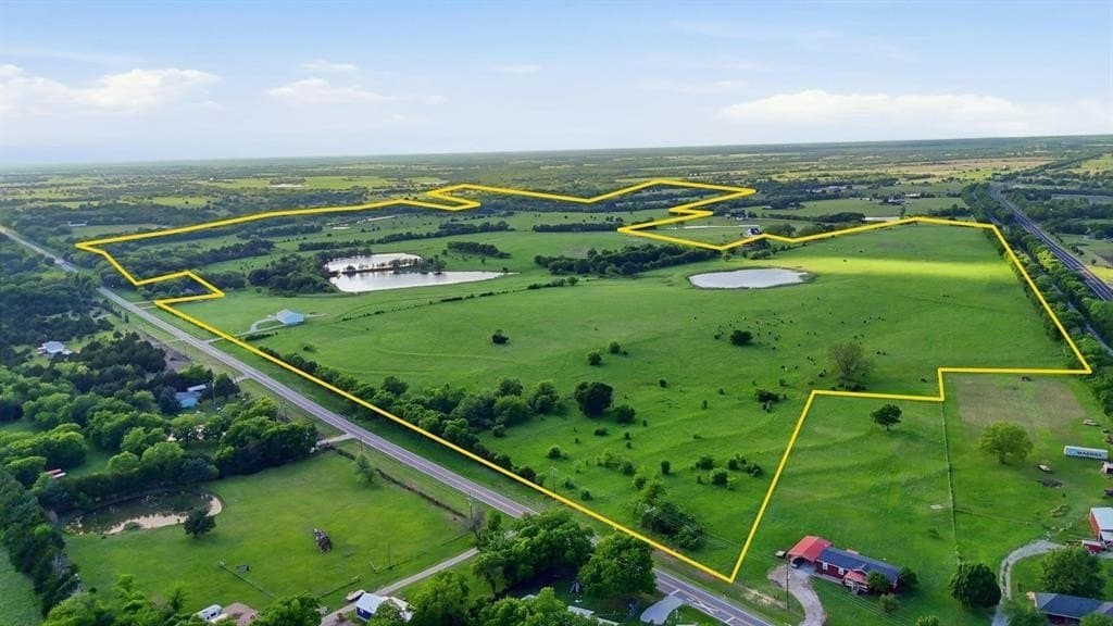 231.65 acres in Hunt County gallery image 2