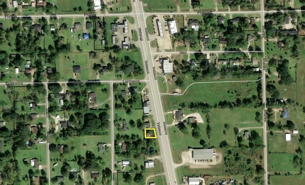 0.12 acres in Angleton County gallery image 2