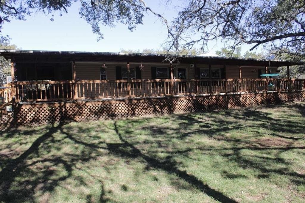40 acres in Bandera County