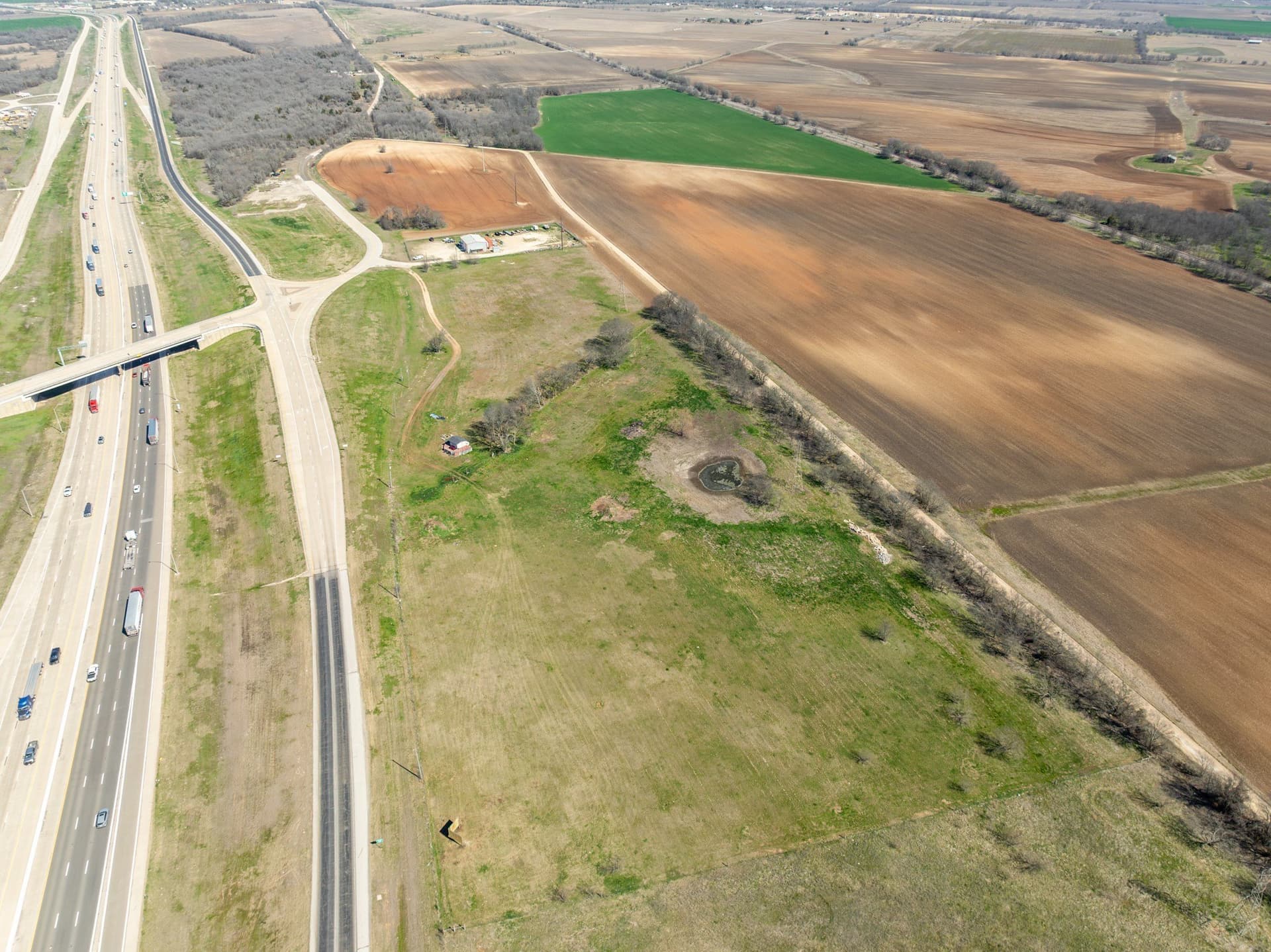 16.8 acres in Hill County