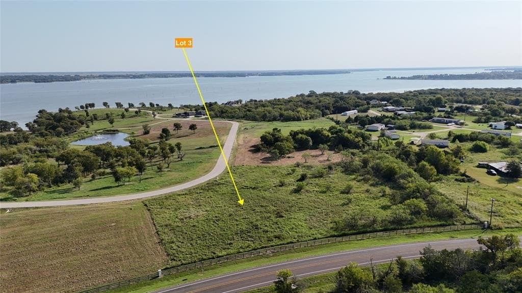 1.22 acres in Navarro County