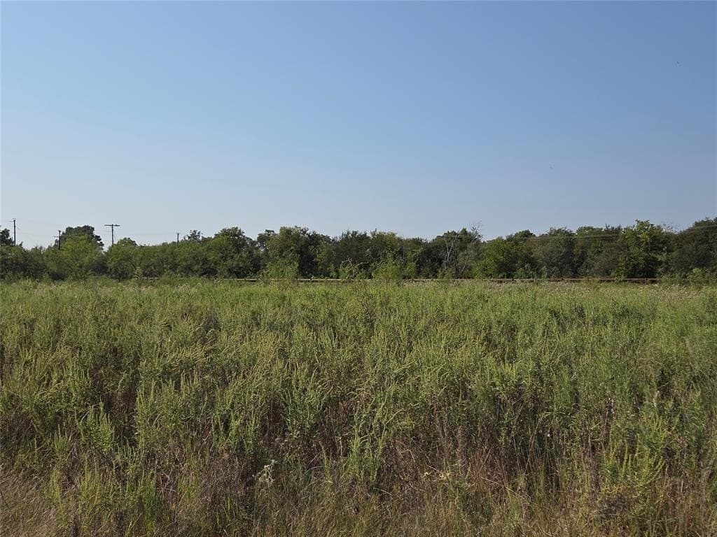 1.22 acres in Navarro County gallery image 2
