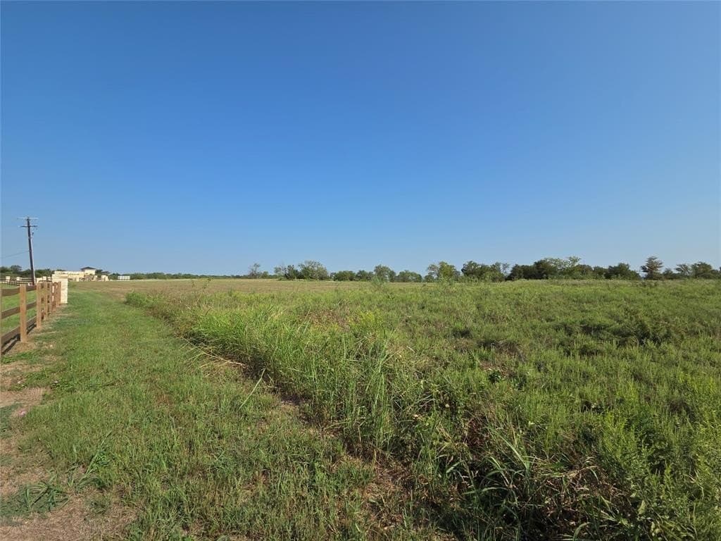 1.22 acres in Navarro County gallery image 4