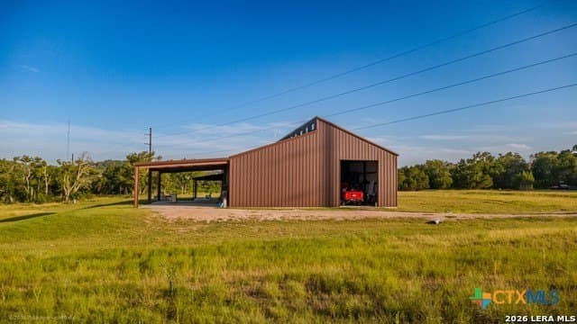 56.27 acres in Gillespie County - photo 15