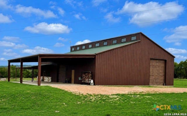 56.27 acres in Gillespie County - photo 13
