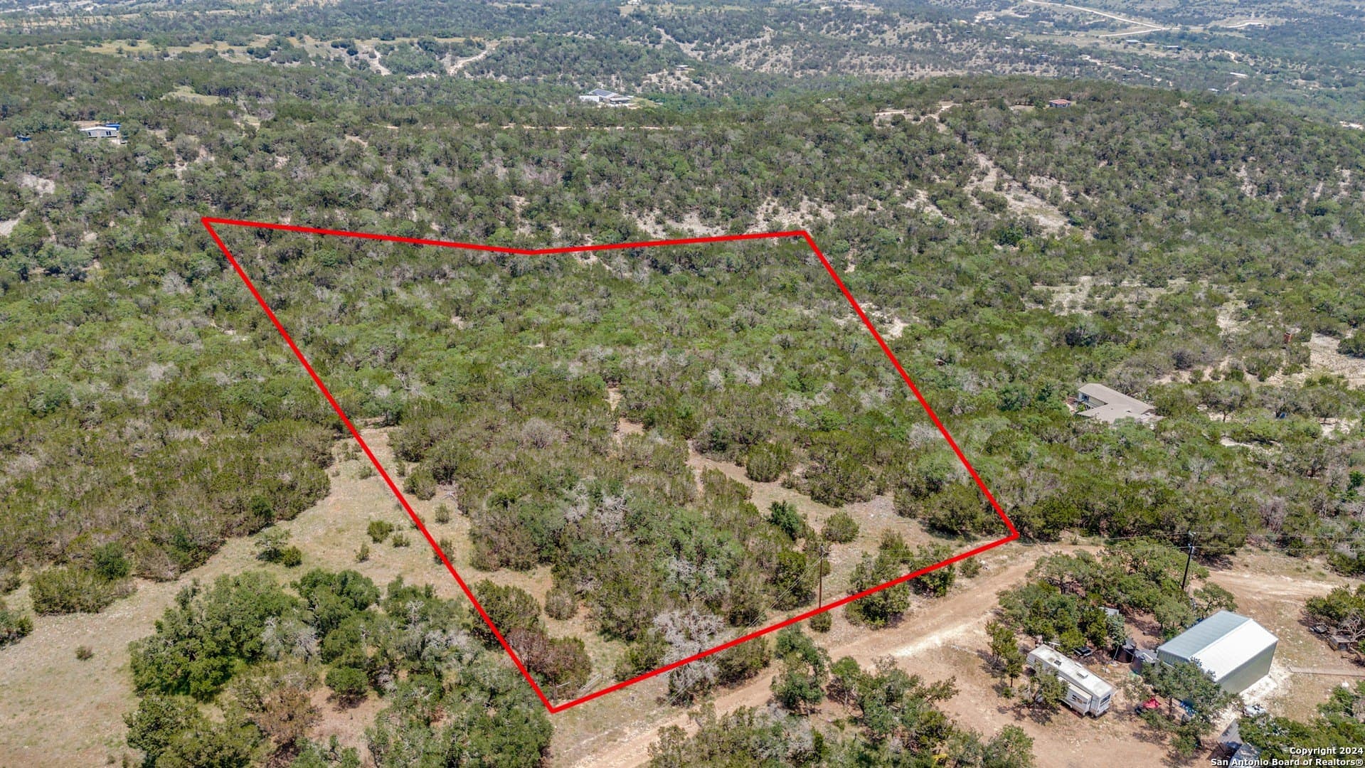 5.6 acres in Kendall County
