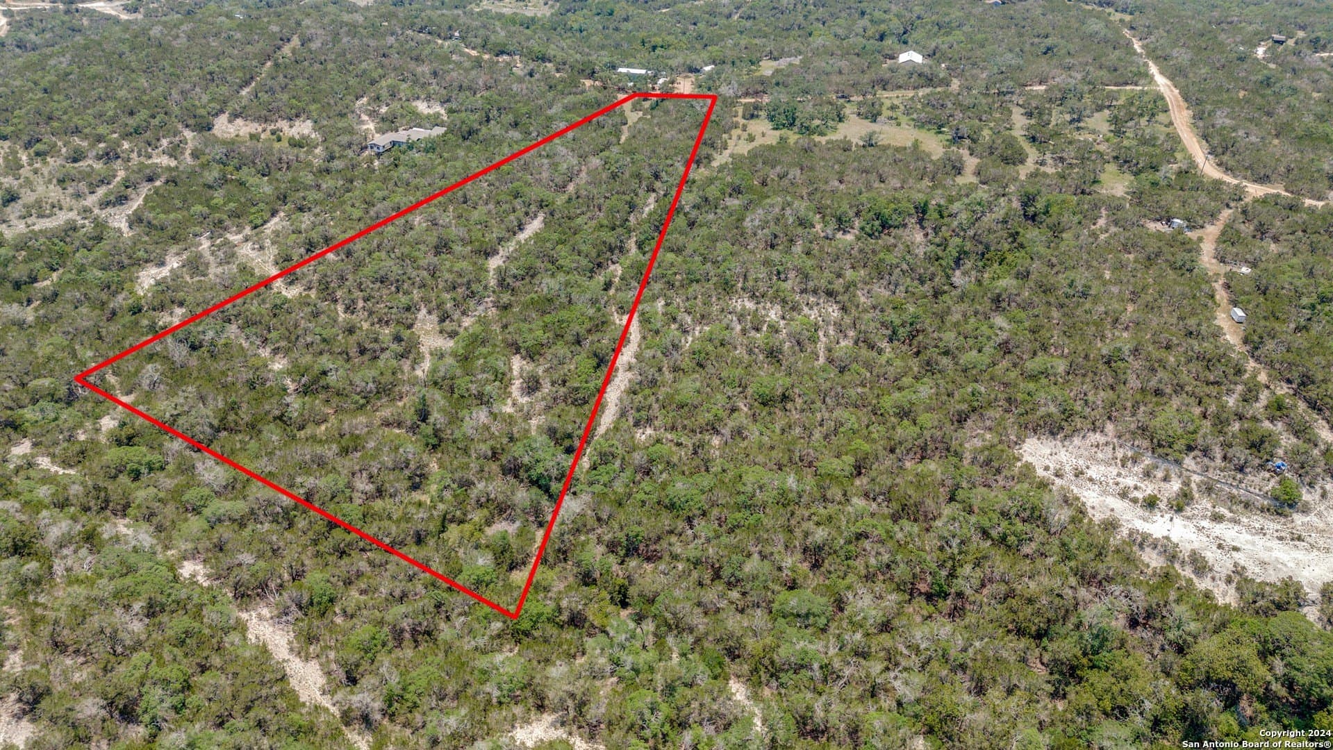 5.6 acres in Kendall County gallery image 3