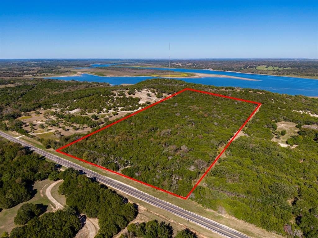 20 acres in Bosque County