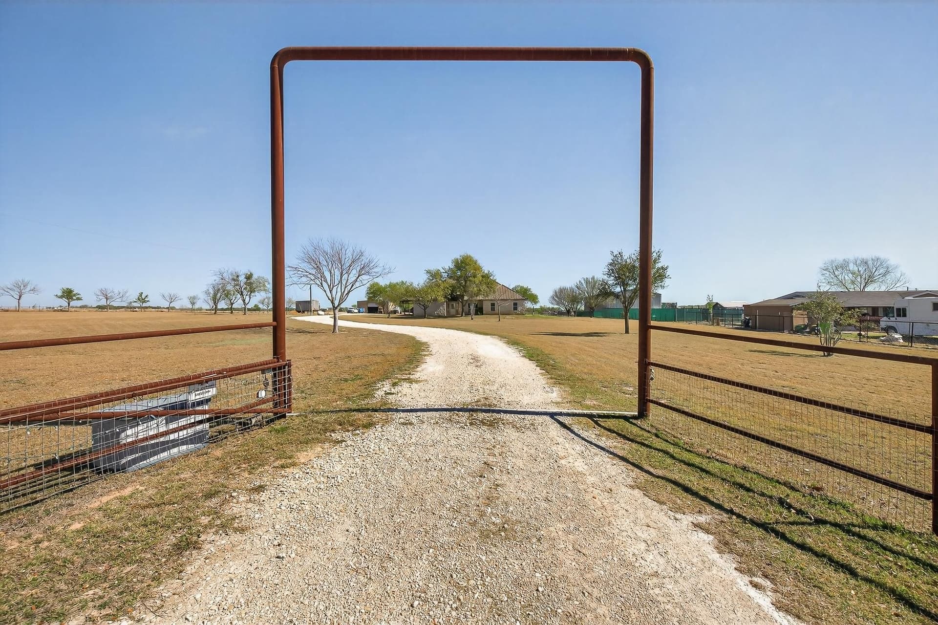 26.92 acres in Travis County gallery image 4