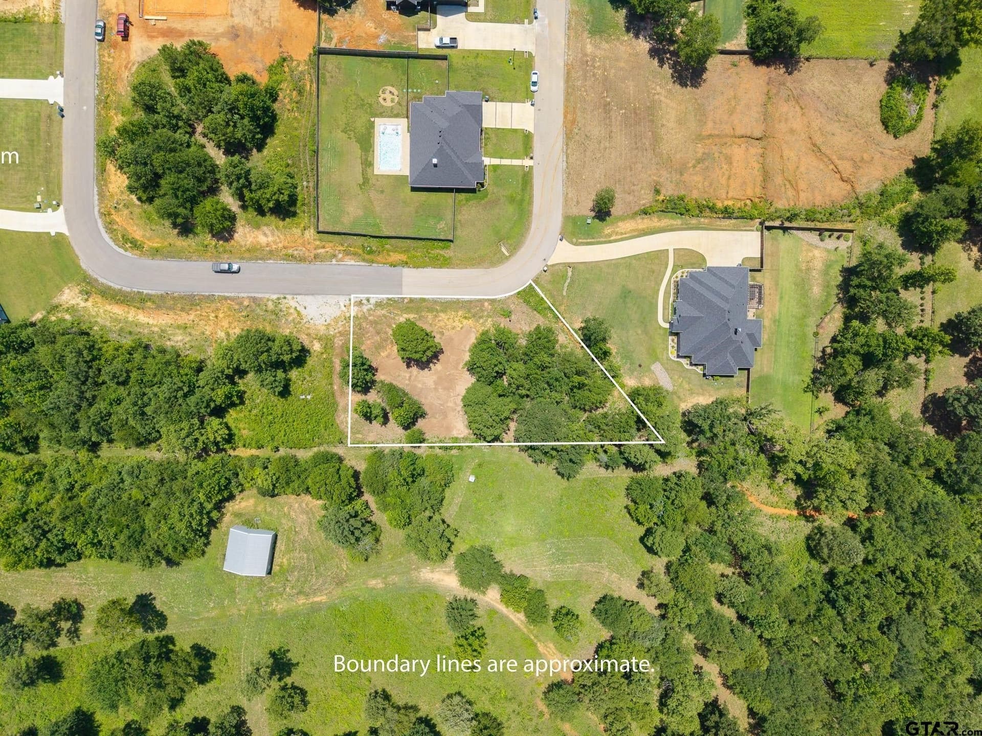 0.6 acres in Smith County