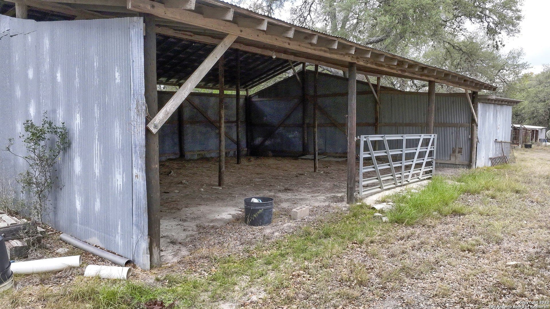 126 acres in Bexar County - photo 48