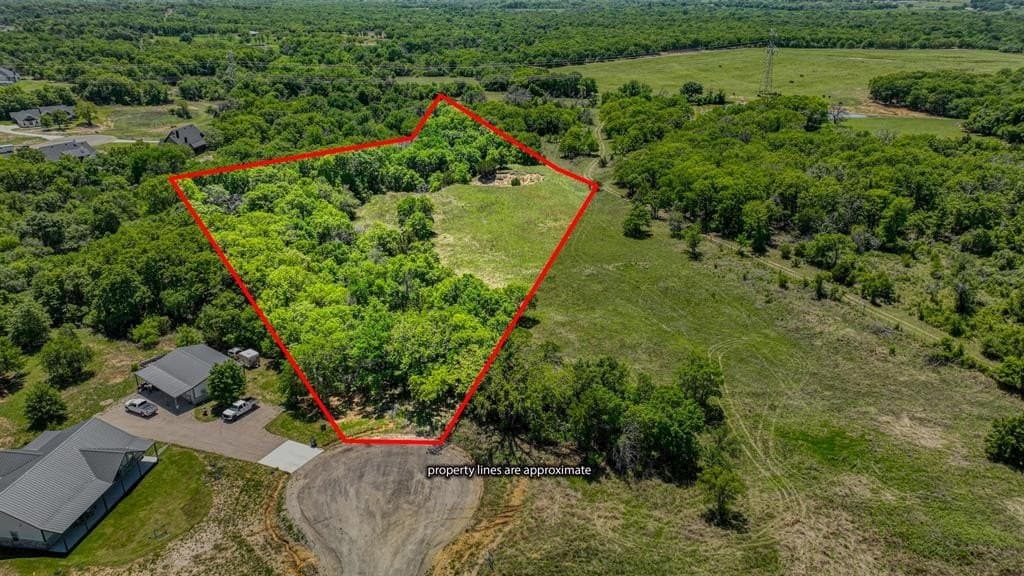 4.98 acres in Parker County